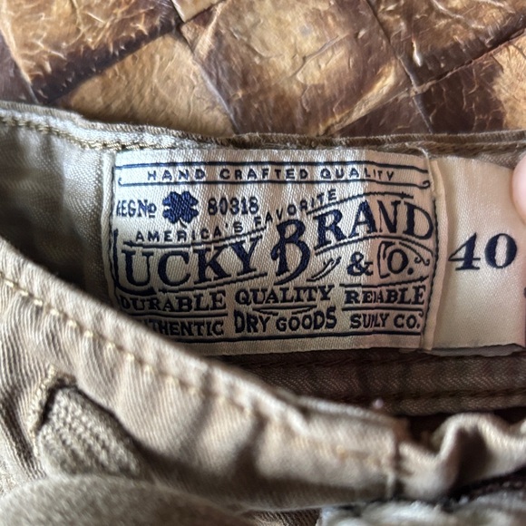 Lucky Brand Olive Cargo Shorts - Picture 2 of 4